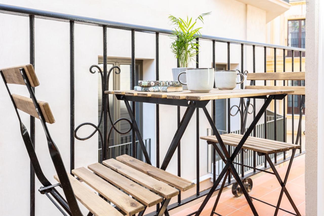 Pleasant Apartment In Malaga Center 2º Eksteriør bilde